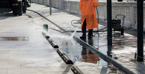 Parking Lot Pressure Washing in Dothan