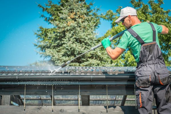 Cost of Gutter Power Washing in Dothan