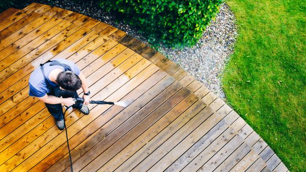 Cost of Deck Pressure Cleaning in Dothan