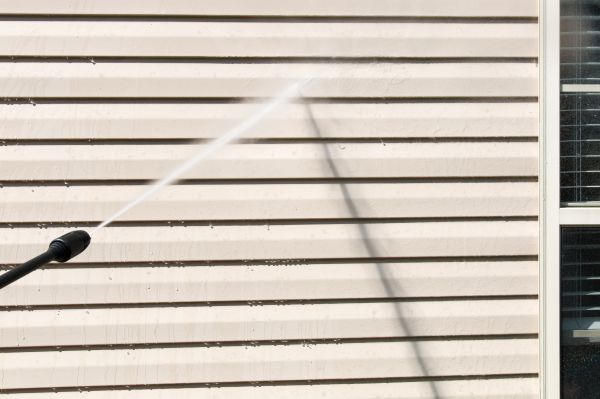 Cost of Apartment Power Washing in Dothan
